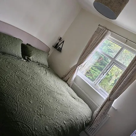The Sweetbriar 3 Bedroom House In Будинок відпочинку Лідс