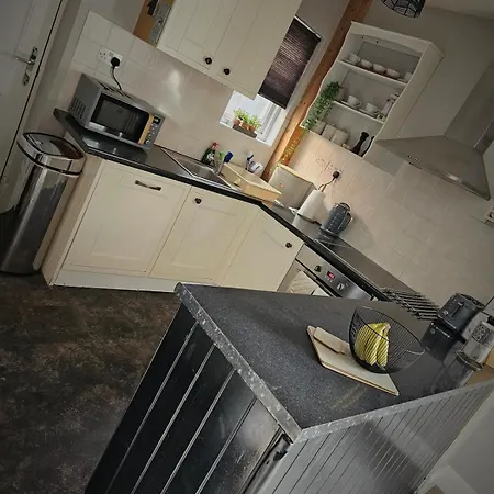 The Sweetbriar 3 Bedroom House In Semesterbostad Leeds (West Yorkshire)