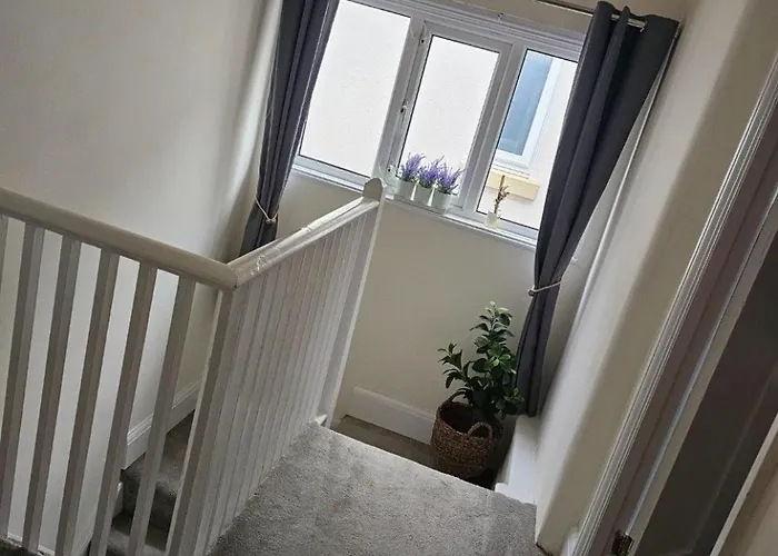 Holiday home The Sweetbriar 3 Bedroom House In *