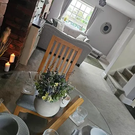The Sweetbriar 3 Bedroom House In 리즈
