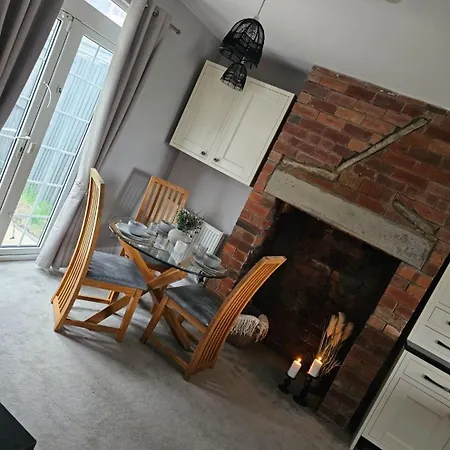 The Sweetbriar 3 Bedroom House In * 리즈